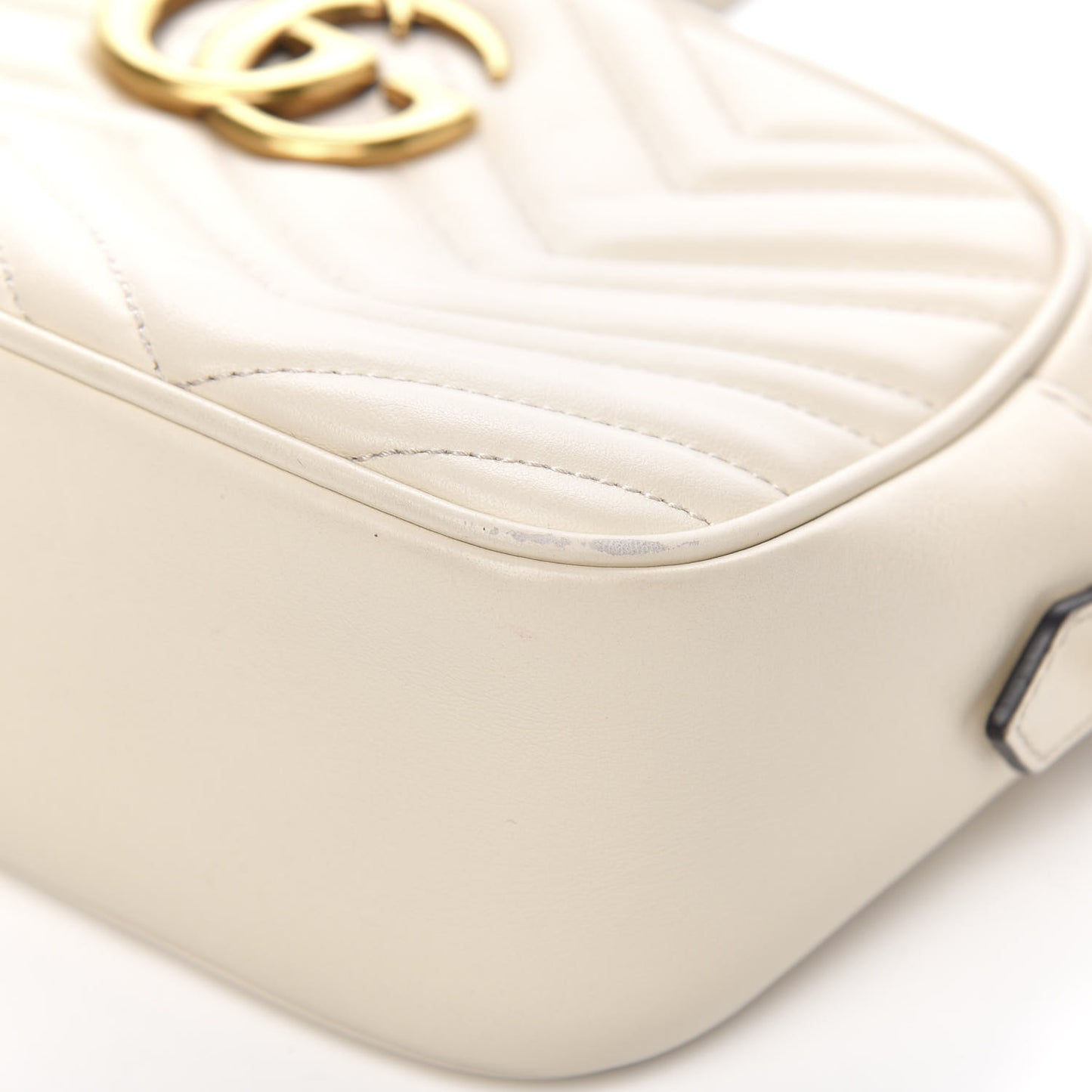 Calfskin Matelasse Small GG Marmont Chain Shoulder Bag White