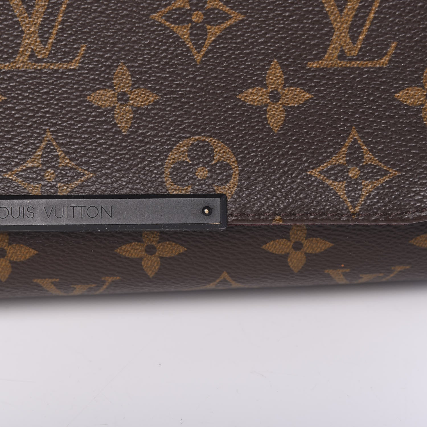 Louis Vuitton Monogram Macassar District PM 12 of 12