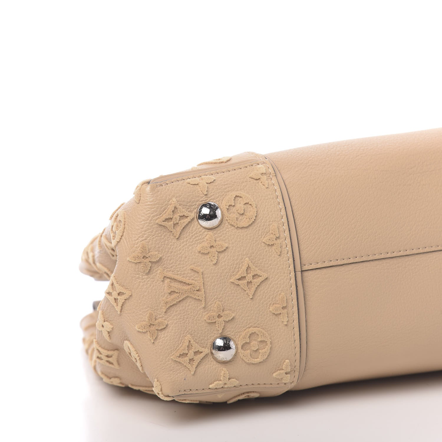 Louis Vuitton Veau Cachemire Tote W PM Dune 8 of 12