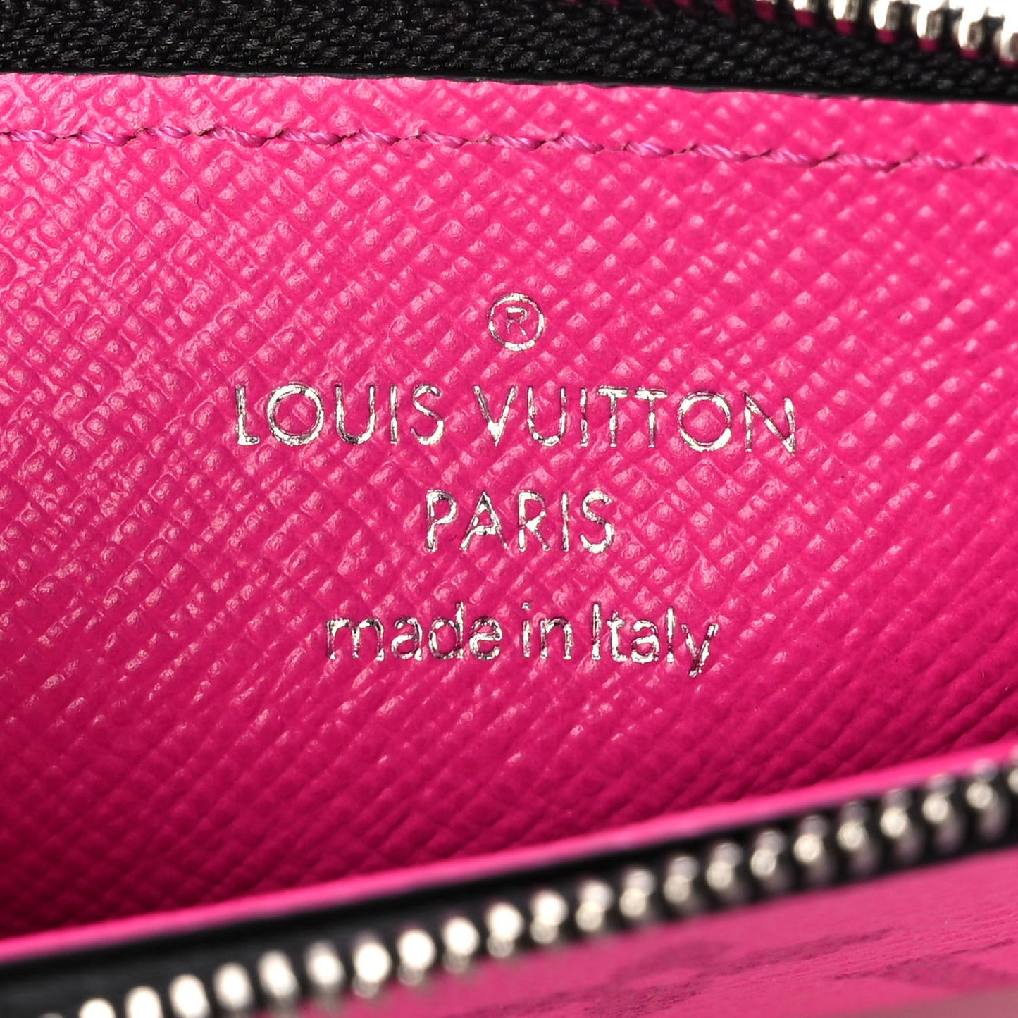 Taigarama Coin Card Holder Fuchsia