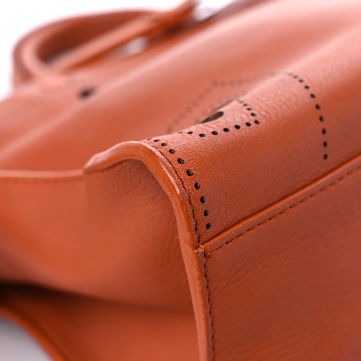 Veau Soyeux Perforated Blackout Hardware S City Marron Caramel