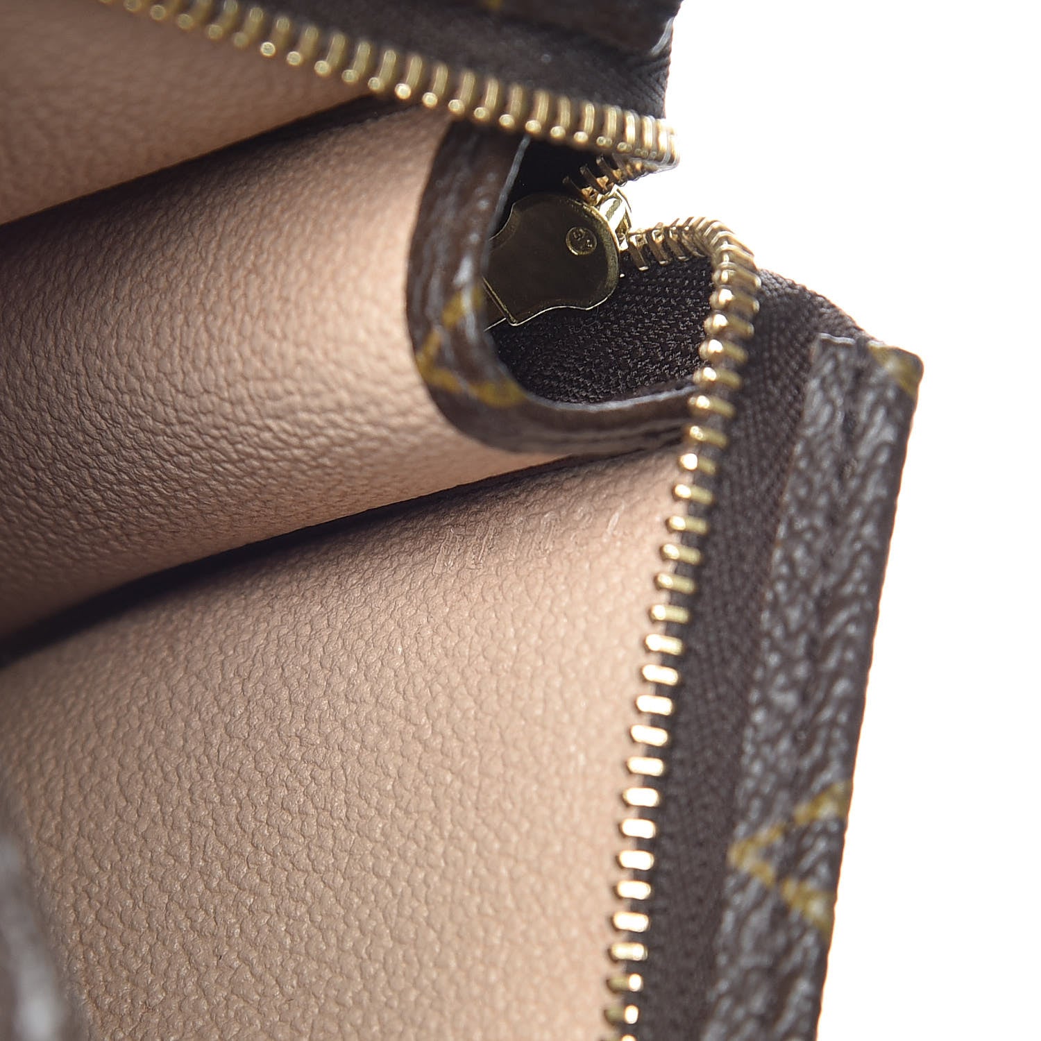 Louis Vuitton Monogram Toiletry Pouch 15 7 of 9