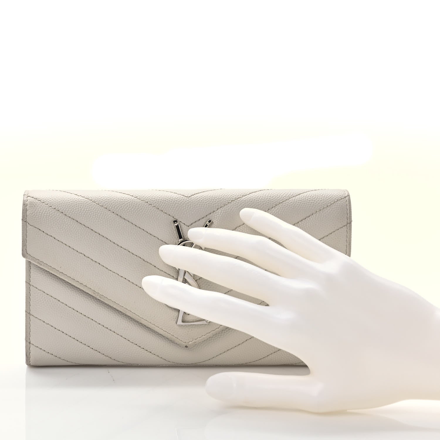Saint Laurent Grain De Poudre Matelasse Chevron Monogram Flap Wallet Icy White 2 of 7