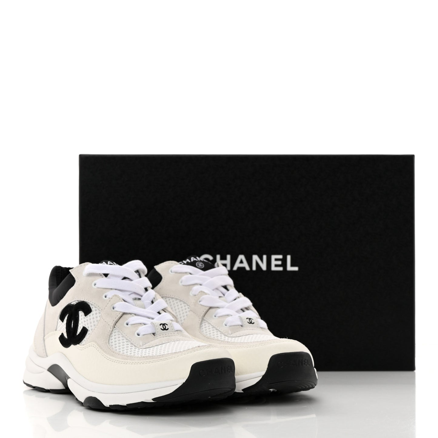 Mesh Suede Calfskin Grained Calfskin Womens CC Sneakers 37.5 White Black