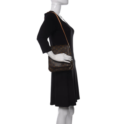Louis Vuitton Monogram Musette Salsa 2 of 9