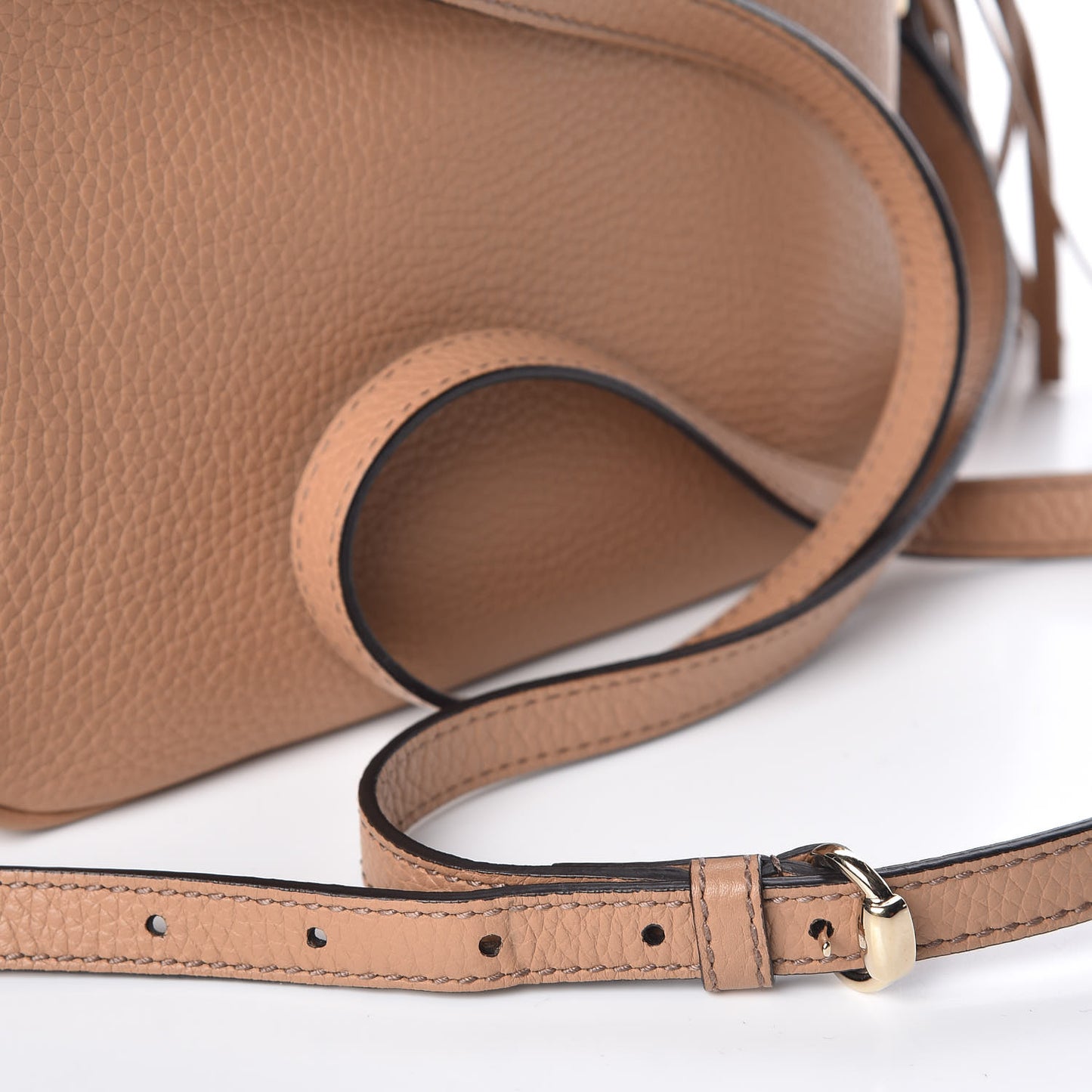 Pebbled Calfskin Small Soho Disco Bag Camelia