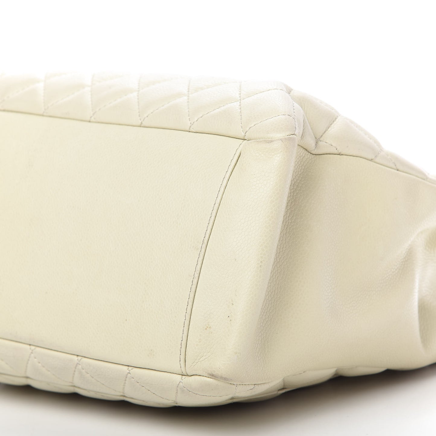 Caviar Quilted Grand Shopping Tote GST White