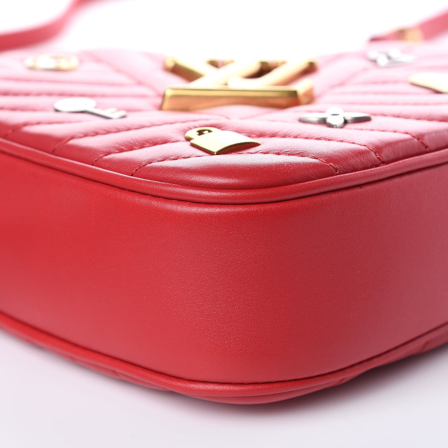 Calfskin Embellished New Wave Love Lock Heart Bag Ecarlate