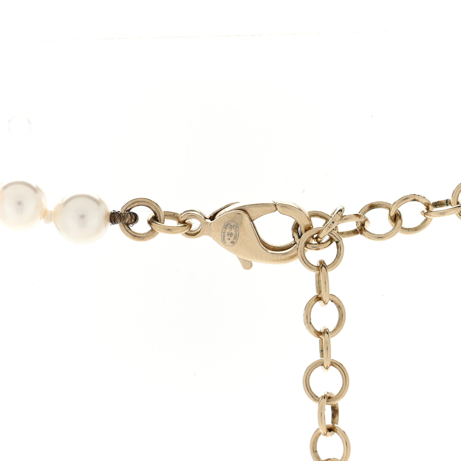 Chanel Pearl Crystal CC Heart Short Necklace Gold Pearly White Pink 3 of 5