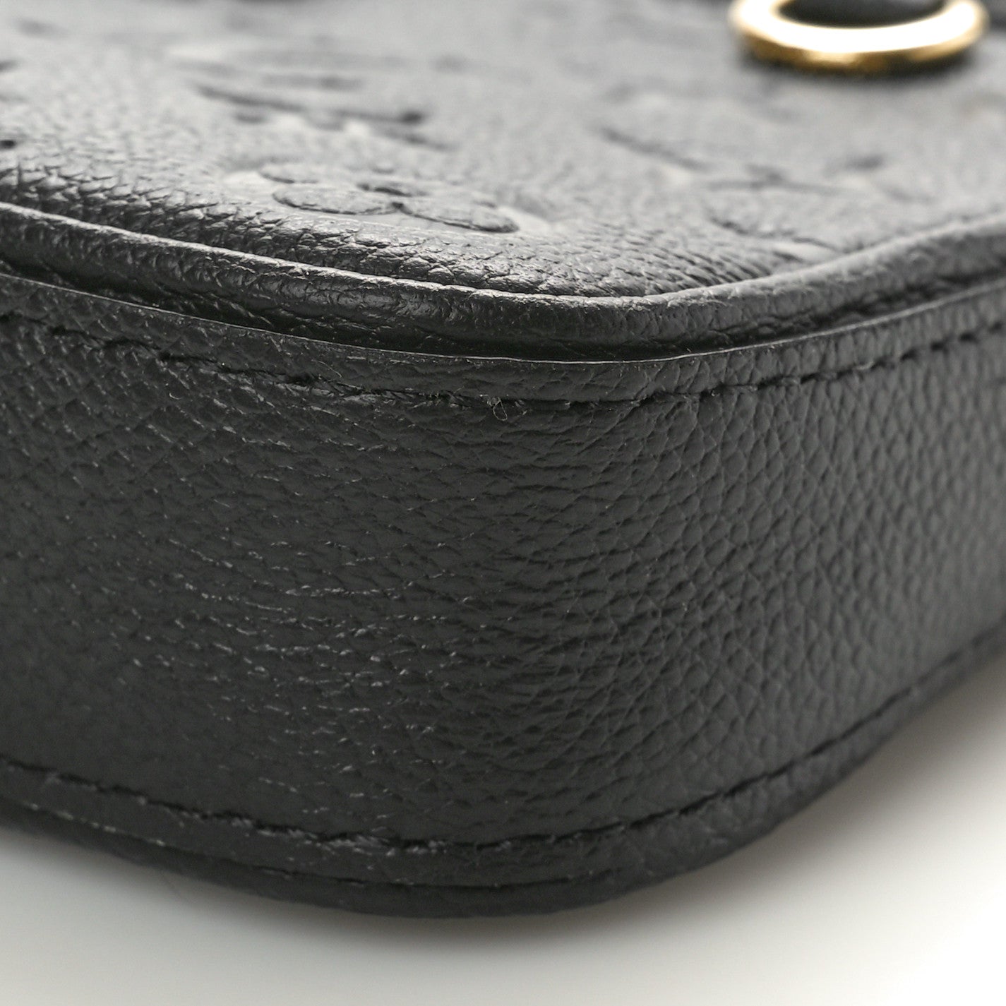 Empreinte Easy Pouch On Strap Black