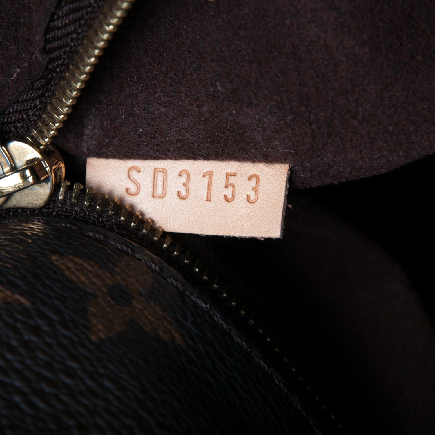 Louis Vuitton Monogram Metis 7 of 8