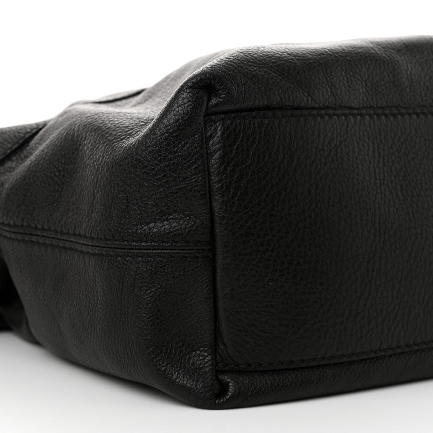 Waxy Grained Calfskin Studded Medium Nightingale Black