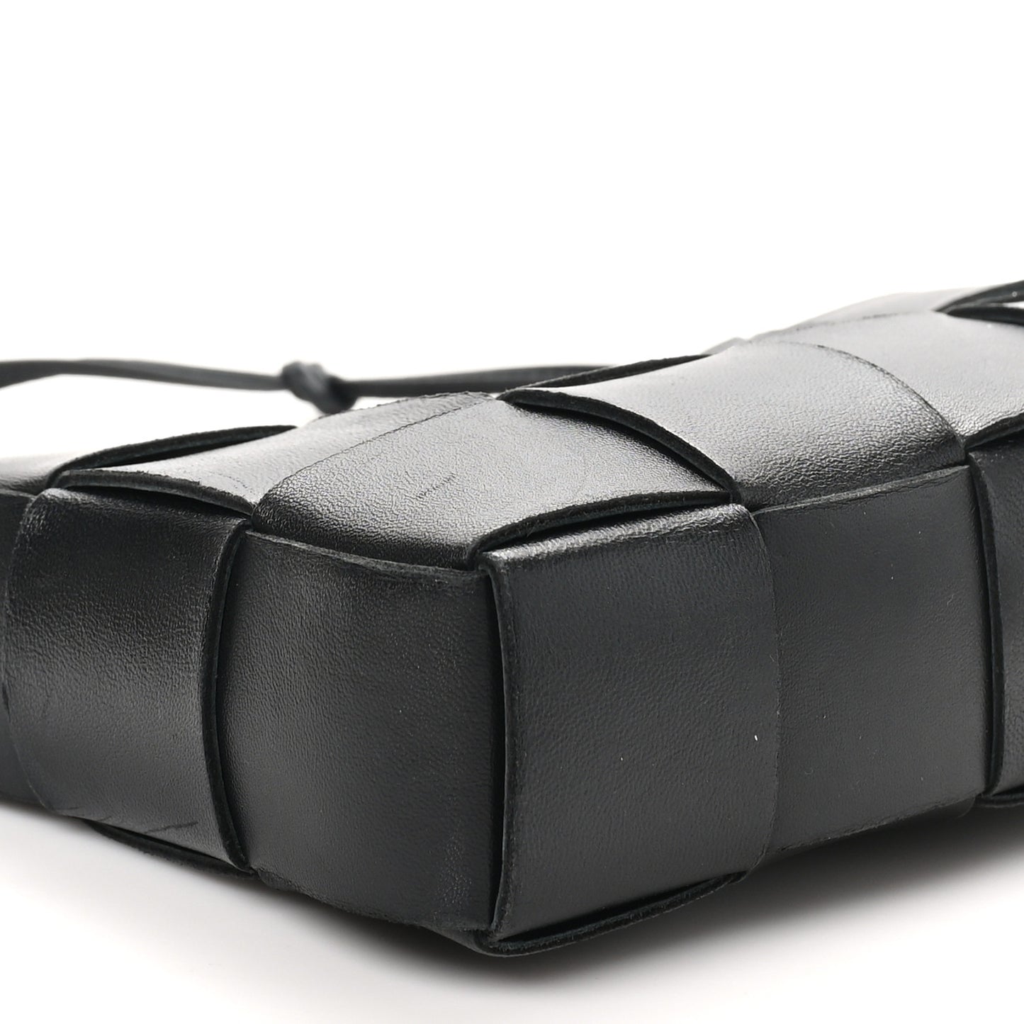 Calfskin Maxi Intrecciato Cassette Pouch On Strap Black