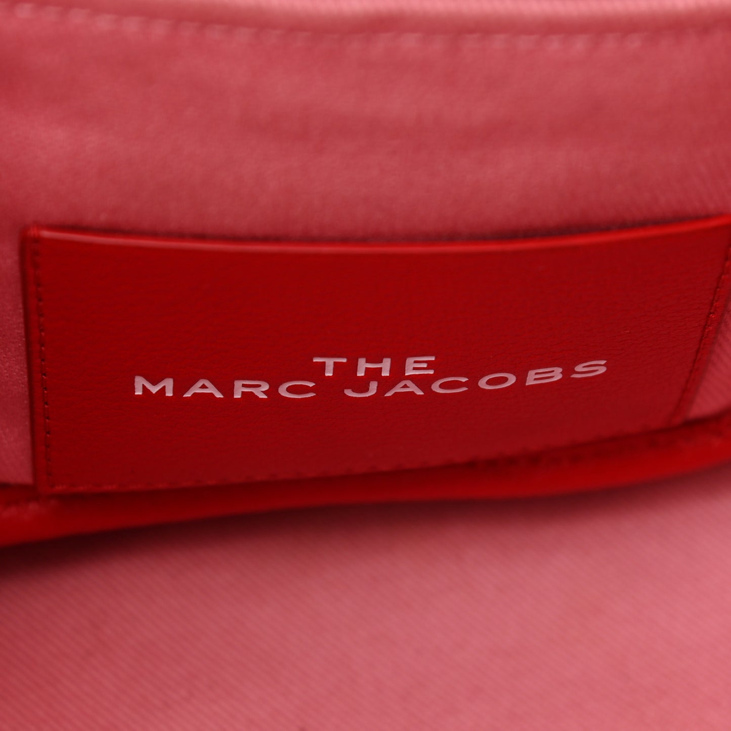 Grained Calfskin Medium The Tote Bag True Red