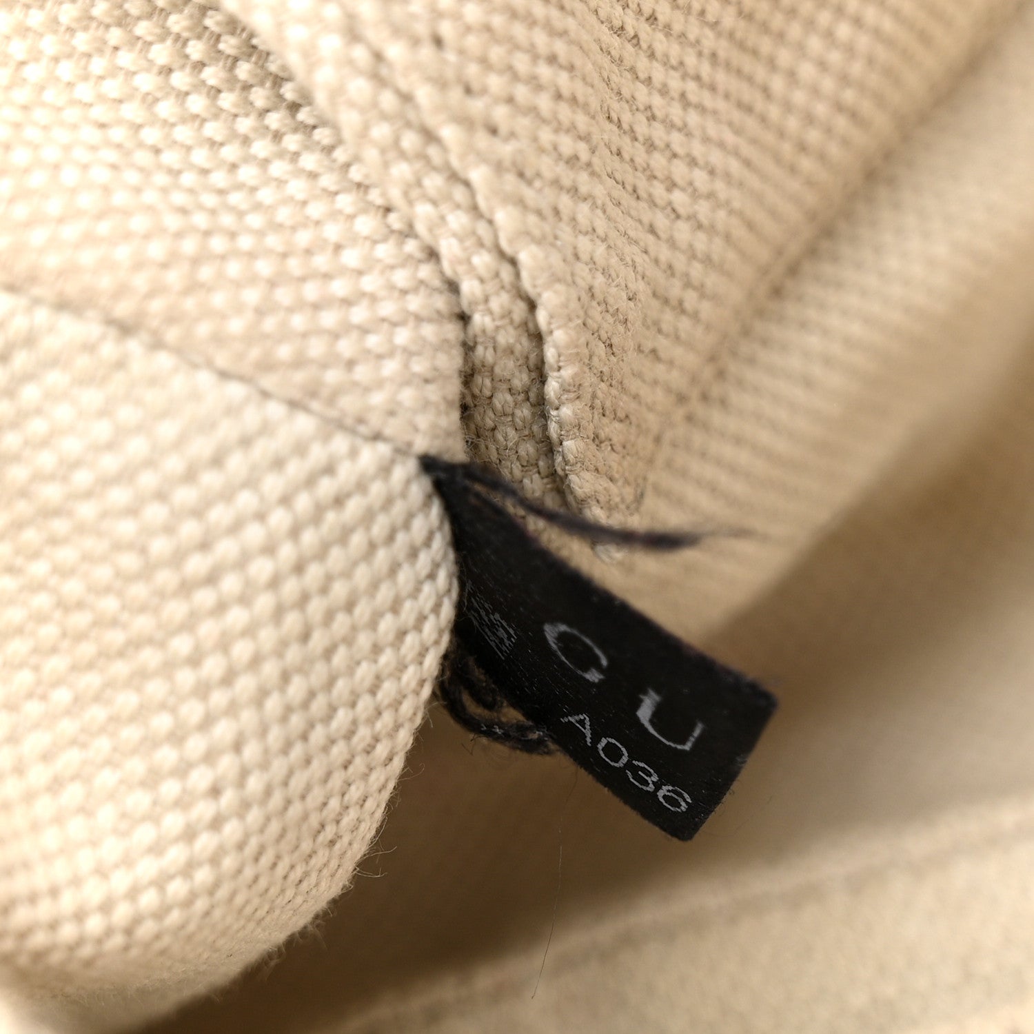 Gucci Pebbled Calfskin Small Soho Disco Bag Black 13 of 21