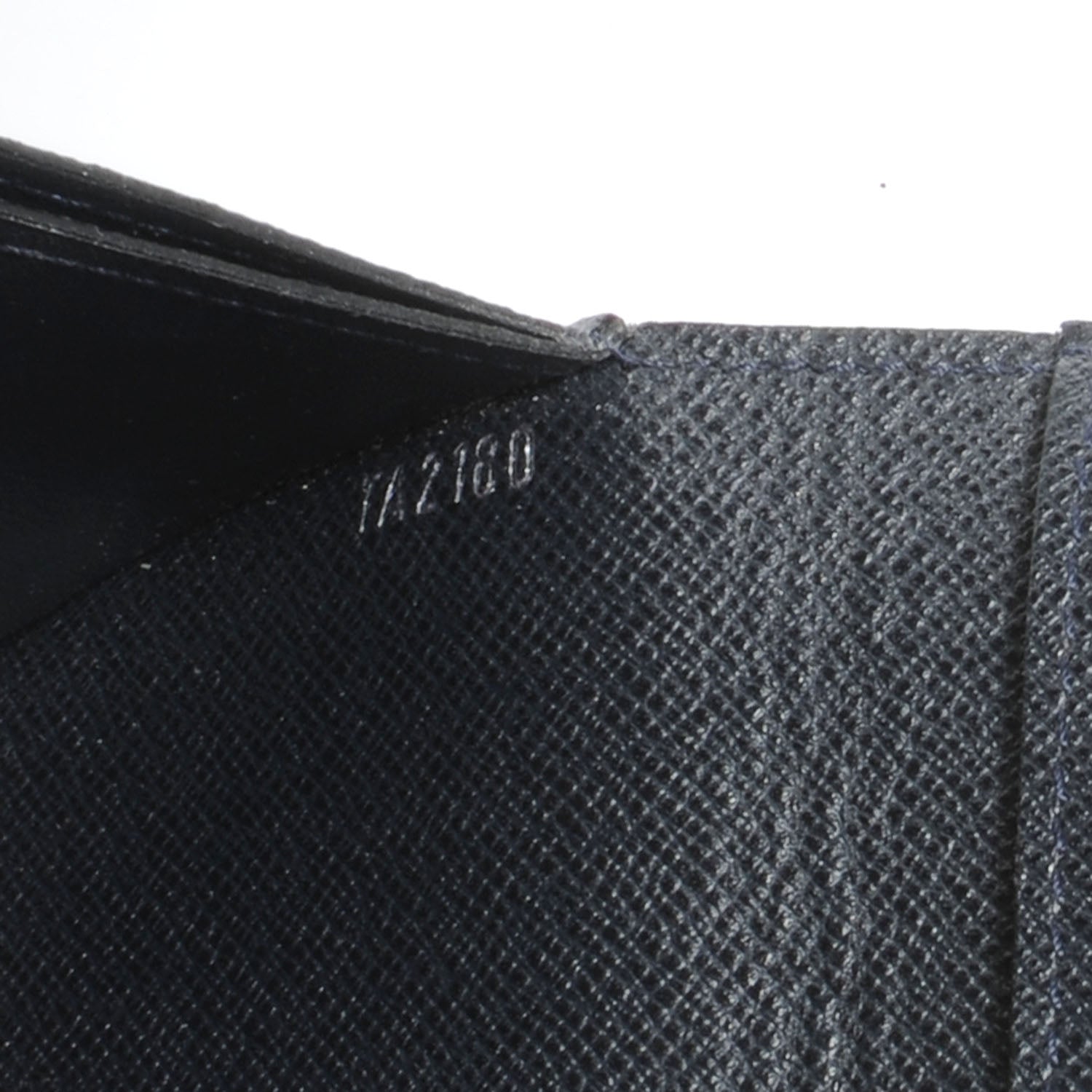 Louis Vuitton Taiga Porte Valeurs Organizer Wallet 7 of 7