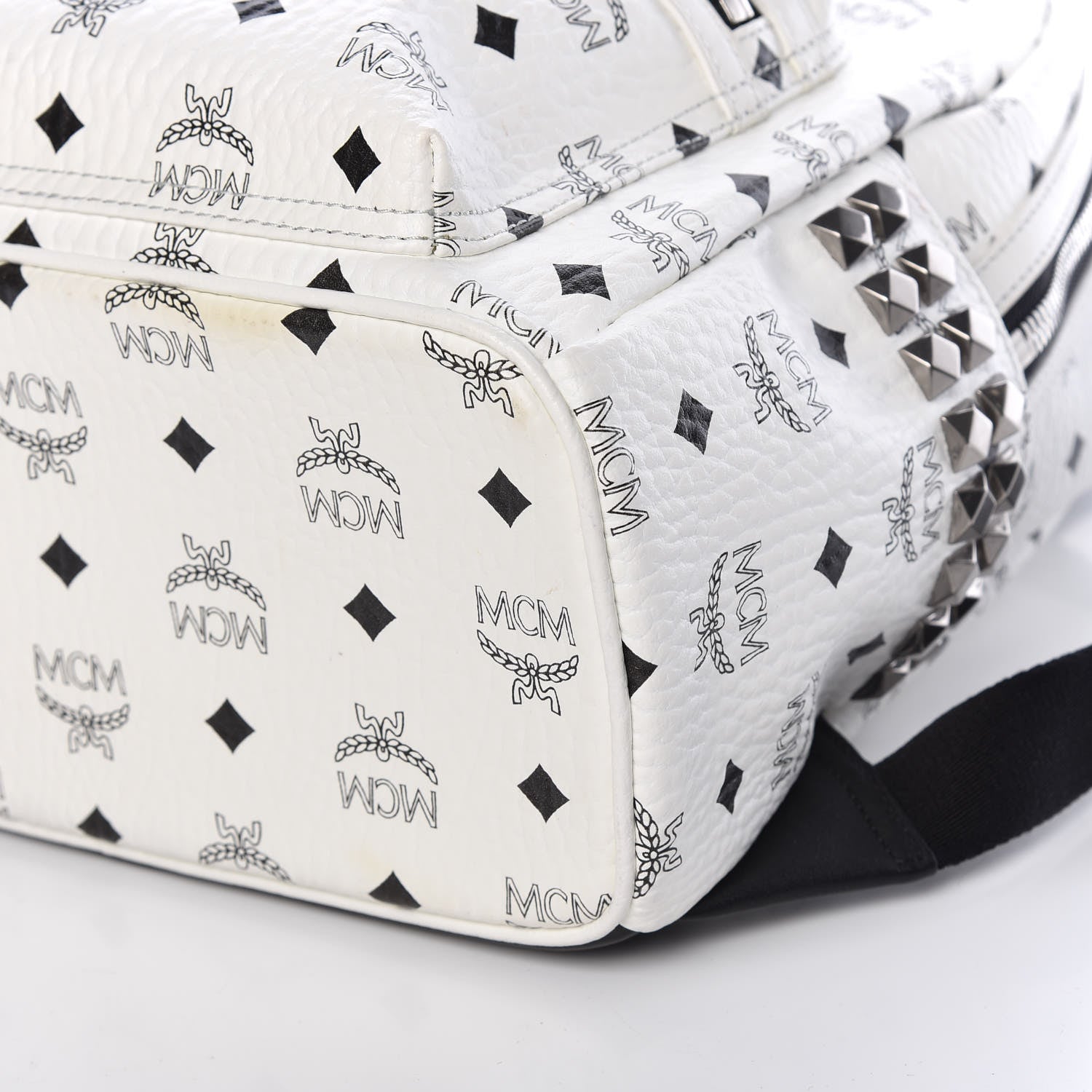 MCM Visetos Small Side Stud Stark Backpack White 9 of 11