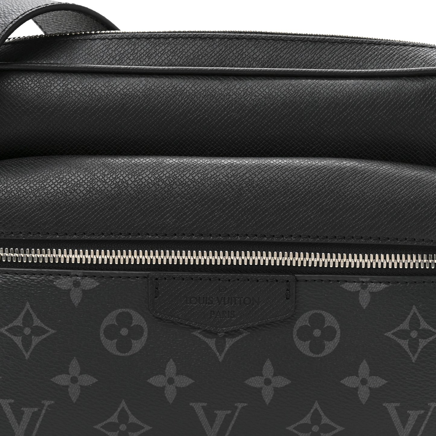 Taiga Monogram Eclipse Outdoor Messenger Black