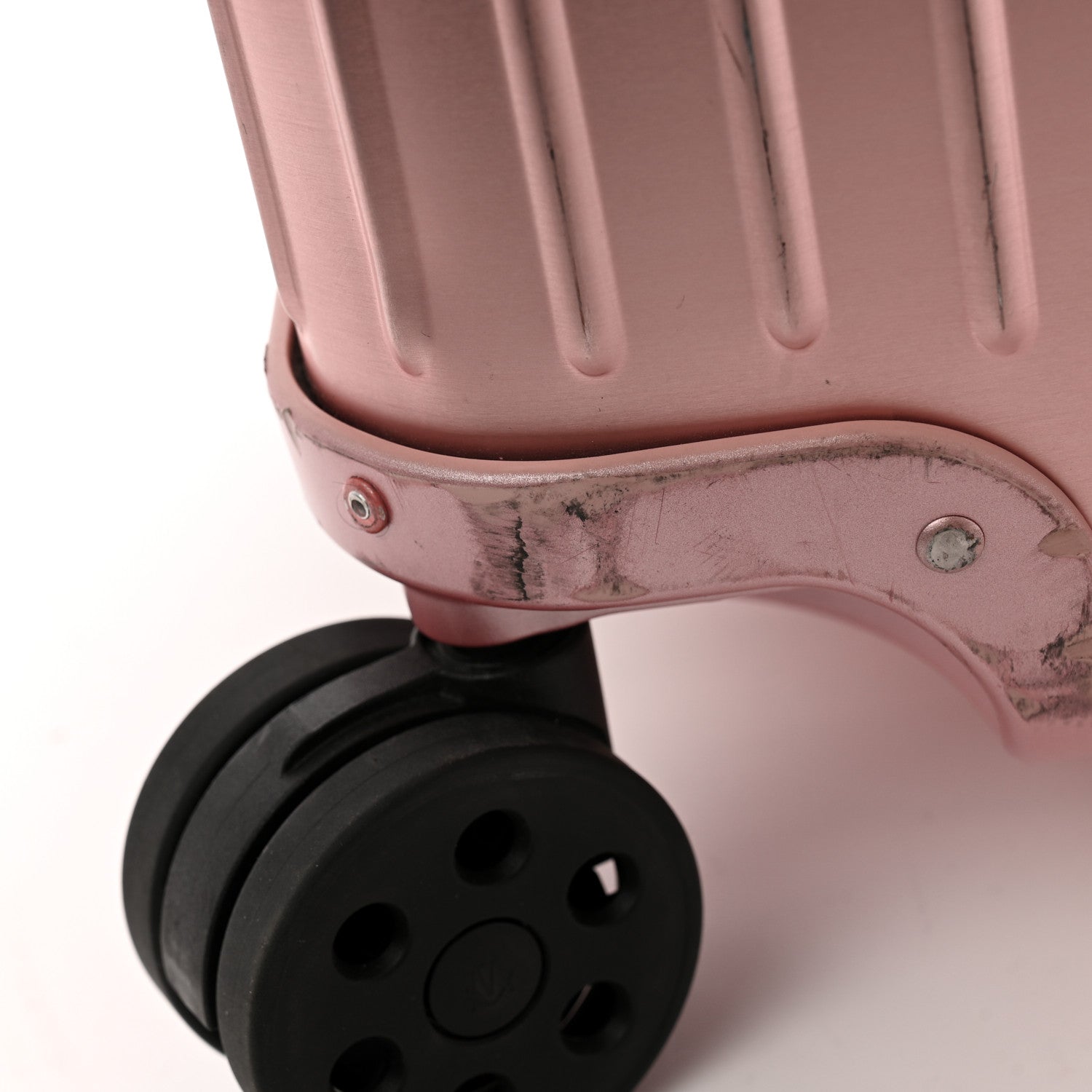 Rimowa Aluminum Original Check-In M Quartz Pink 16 of 17