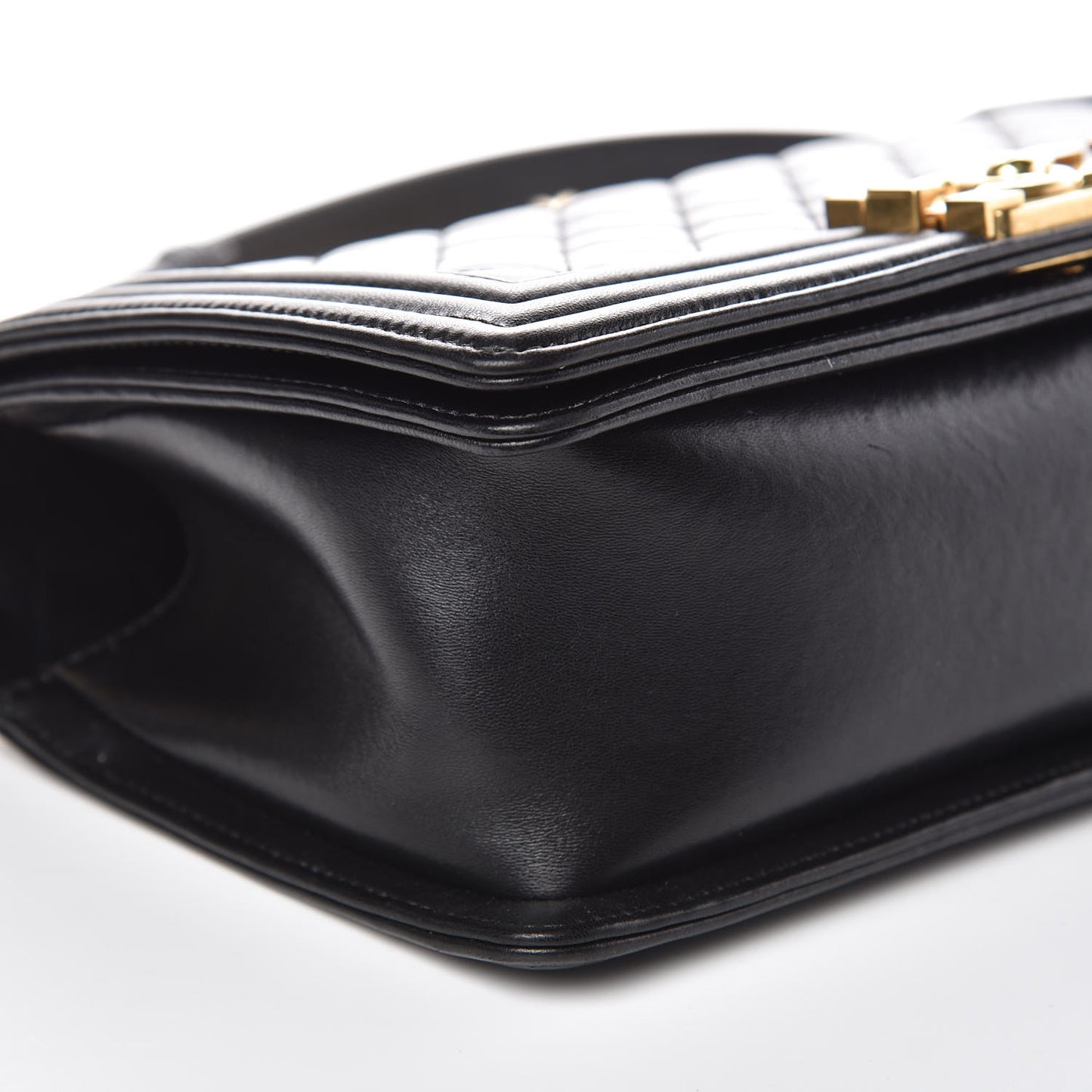 Lambskin Quilted Medium Boy Flap Black