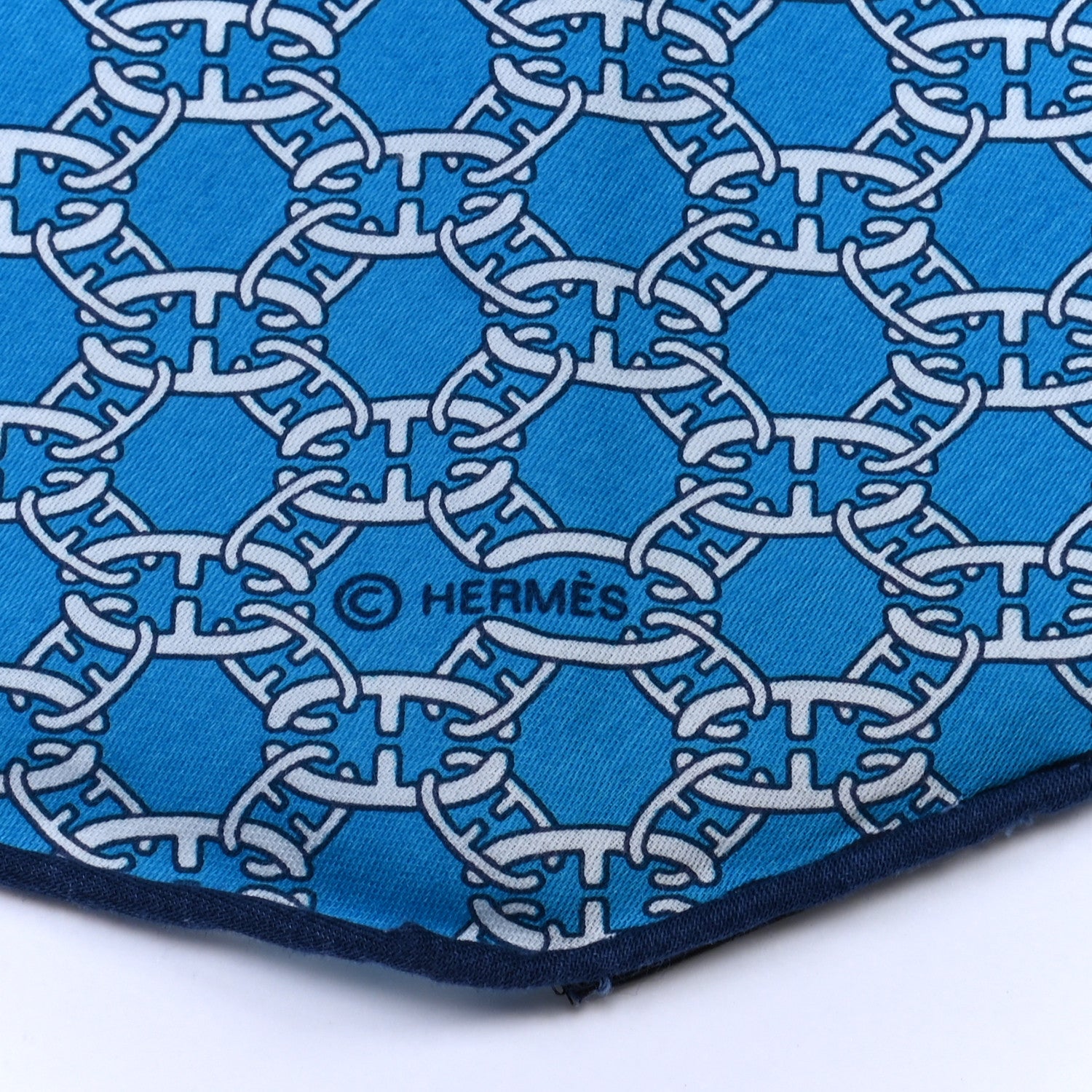 Hermes Silk Pointe Triangle Scarf 3 of 5