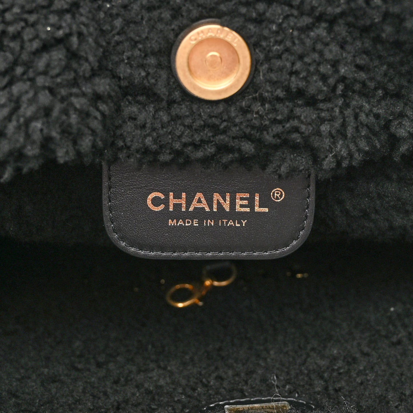 Aged Lambskin Shearling Quilted Small Chanel 22 Black