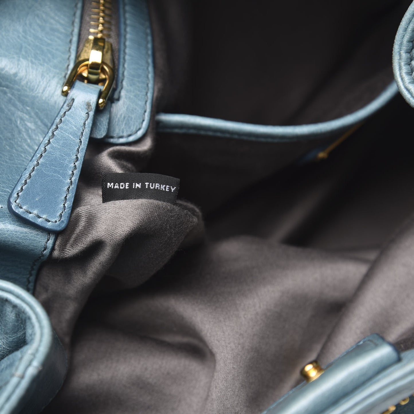 Vitello Shine Tote Mare