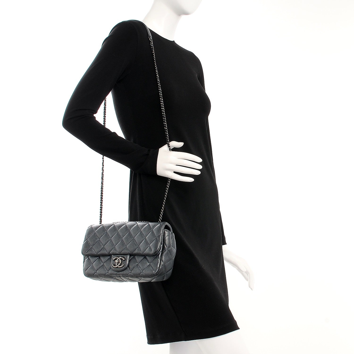 Chanel Metallic Calfskin Quilted Medium CC Eyelet Flap Dark Silver 2 of 13