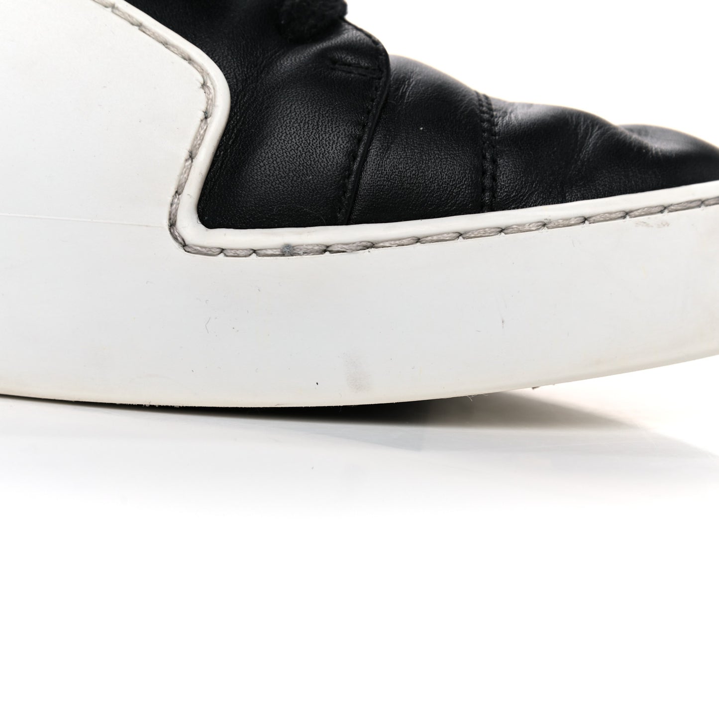 Calfskin Womens CC Sneakers 39.5 Black White
