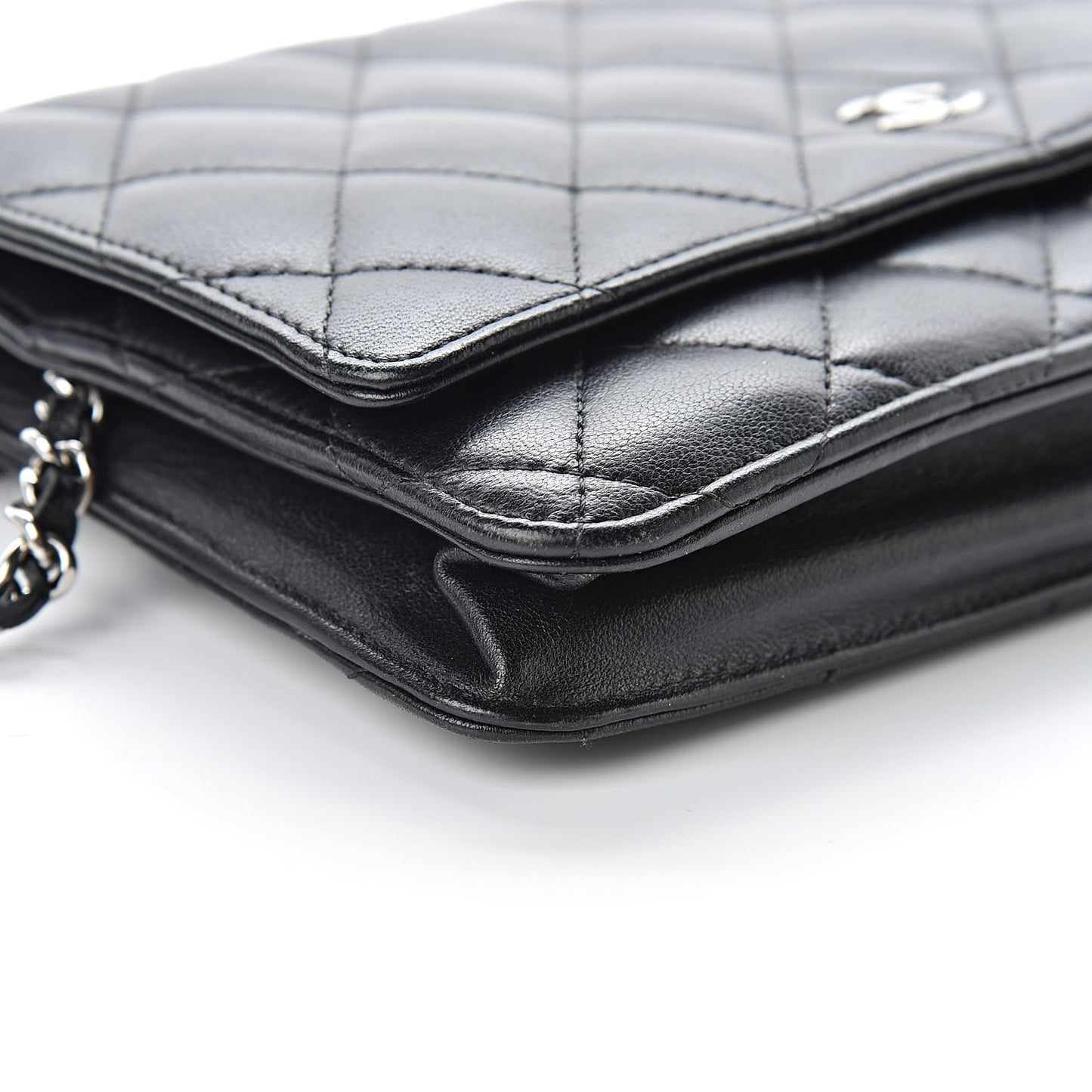 Lambskin Quilted Wallet On Chain WOC Black