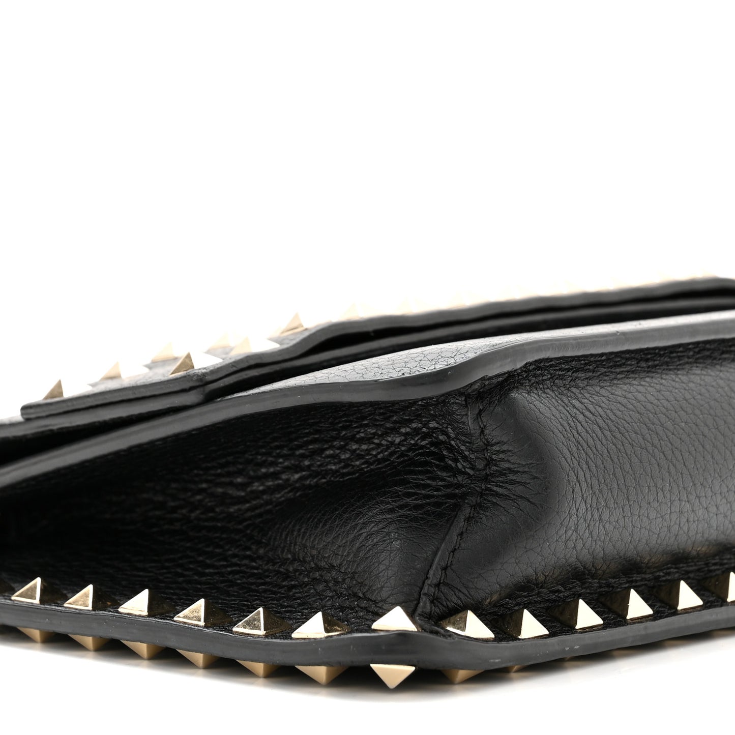 Pebbled Calfskin Rockstud Side Slip Crossbody Black