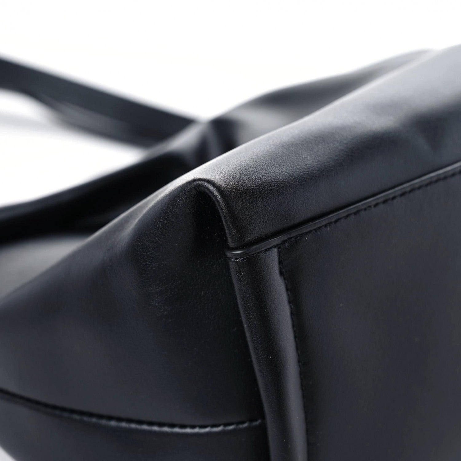 Chloe Calfskin Judy East West Tote Black 10 of 11