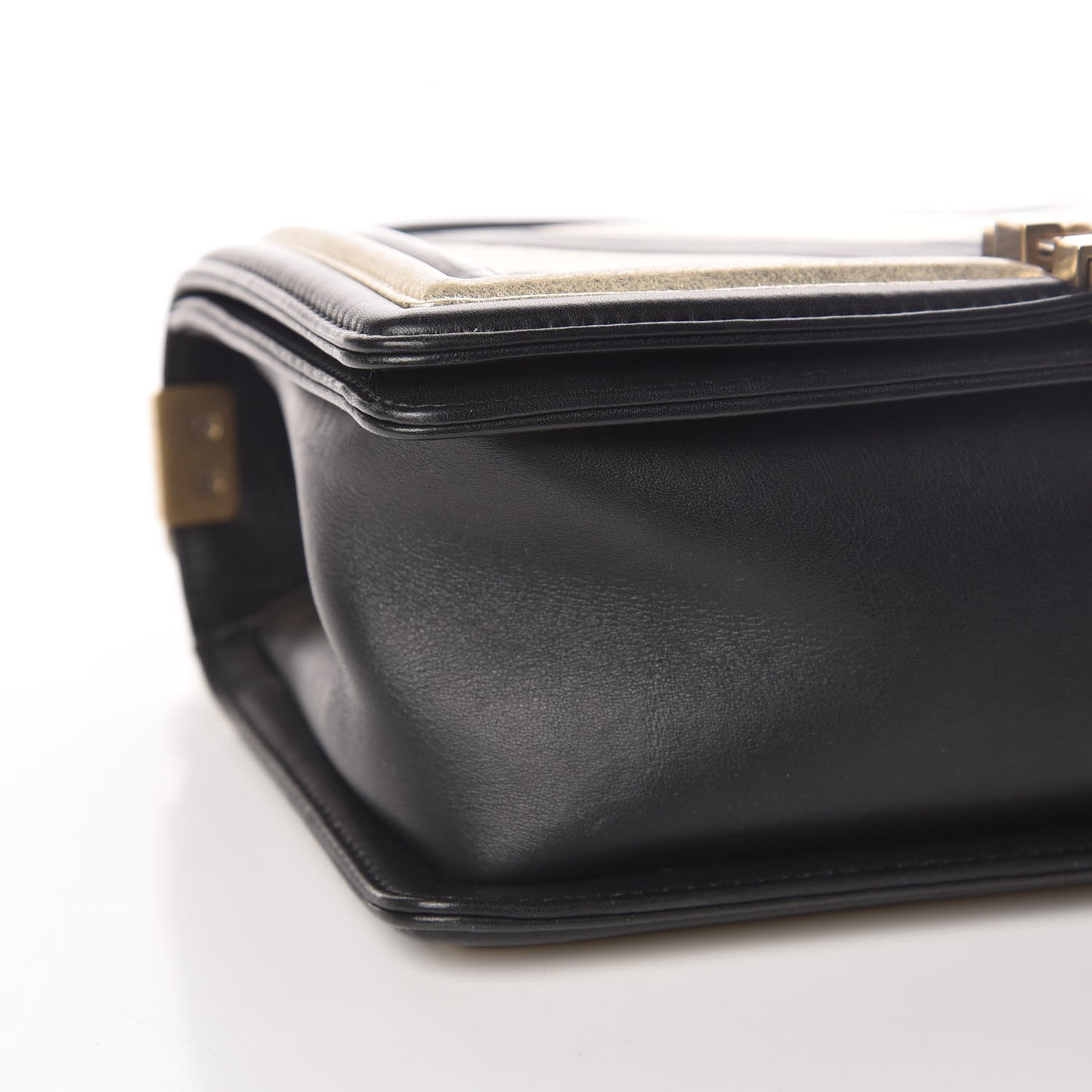 Metallic Calfskin Pleated Medium Boy In Rome Flap Black Gold