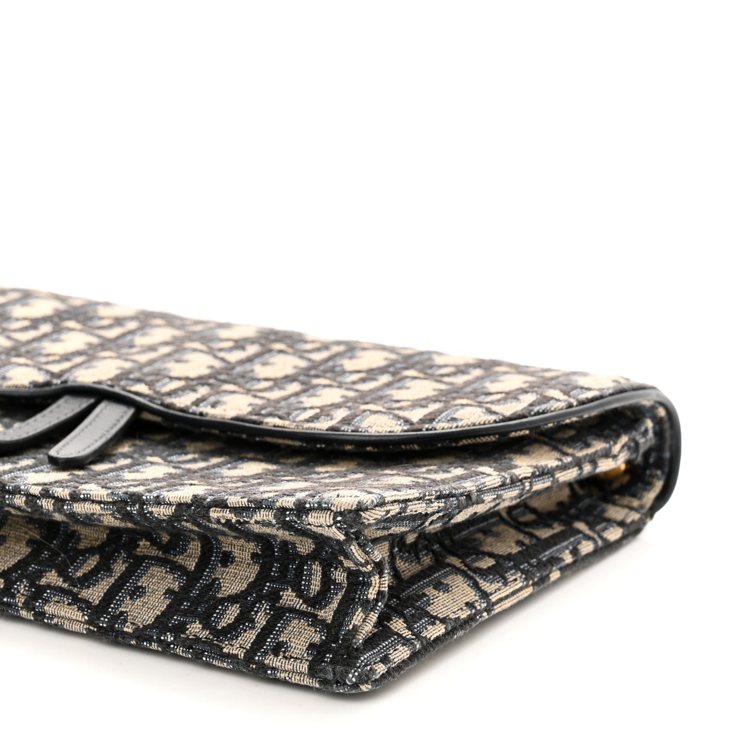 Oblique Saddle Chain Pouch Blue