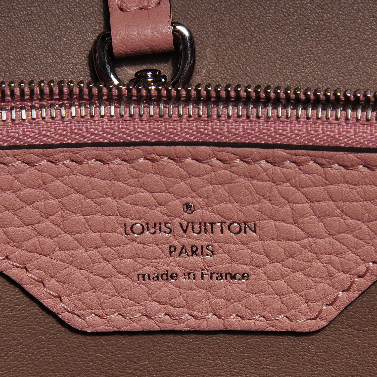 Louis Vuitton Taurillon Capucines MM Magnolia 5 of 7