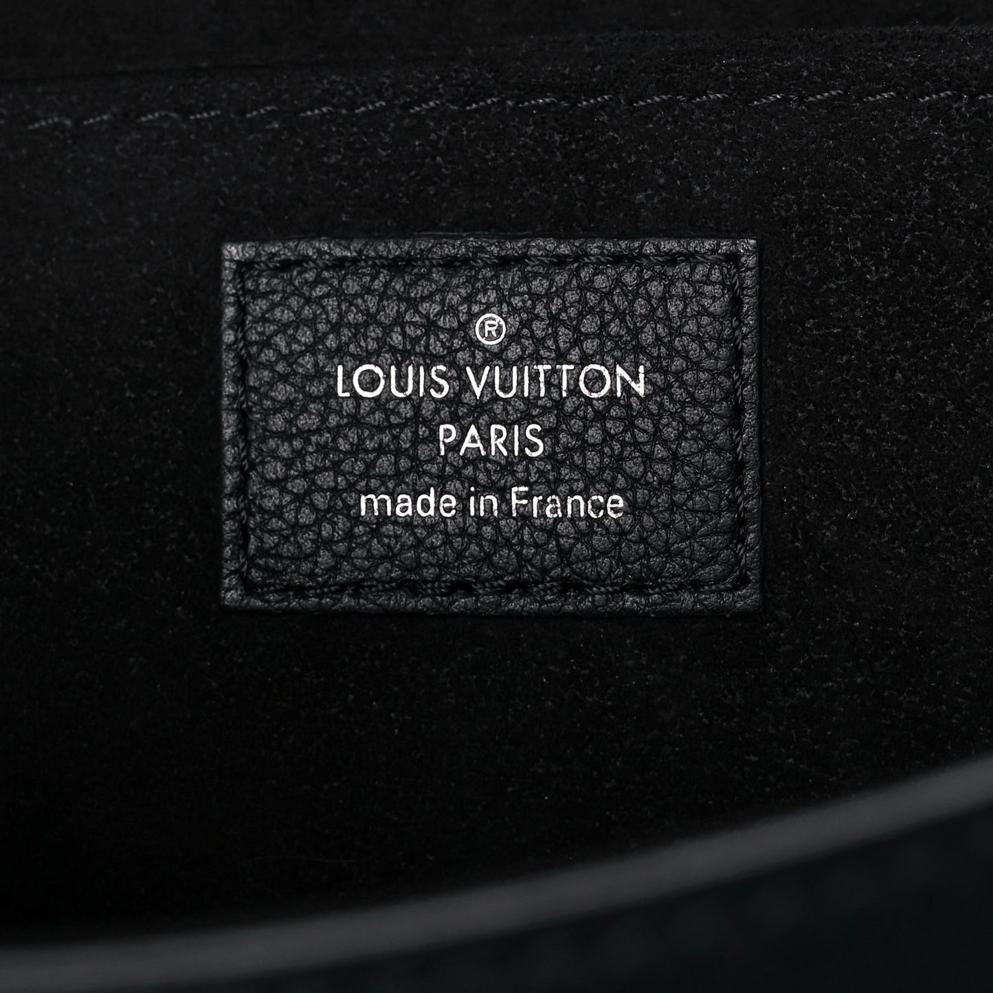 Soft Calfskin My Lockme Studs Black
