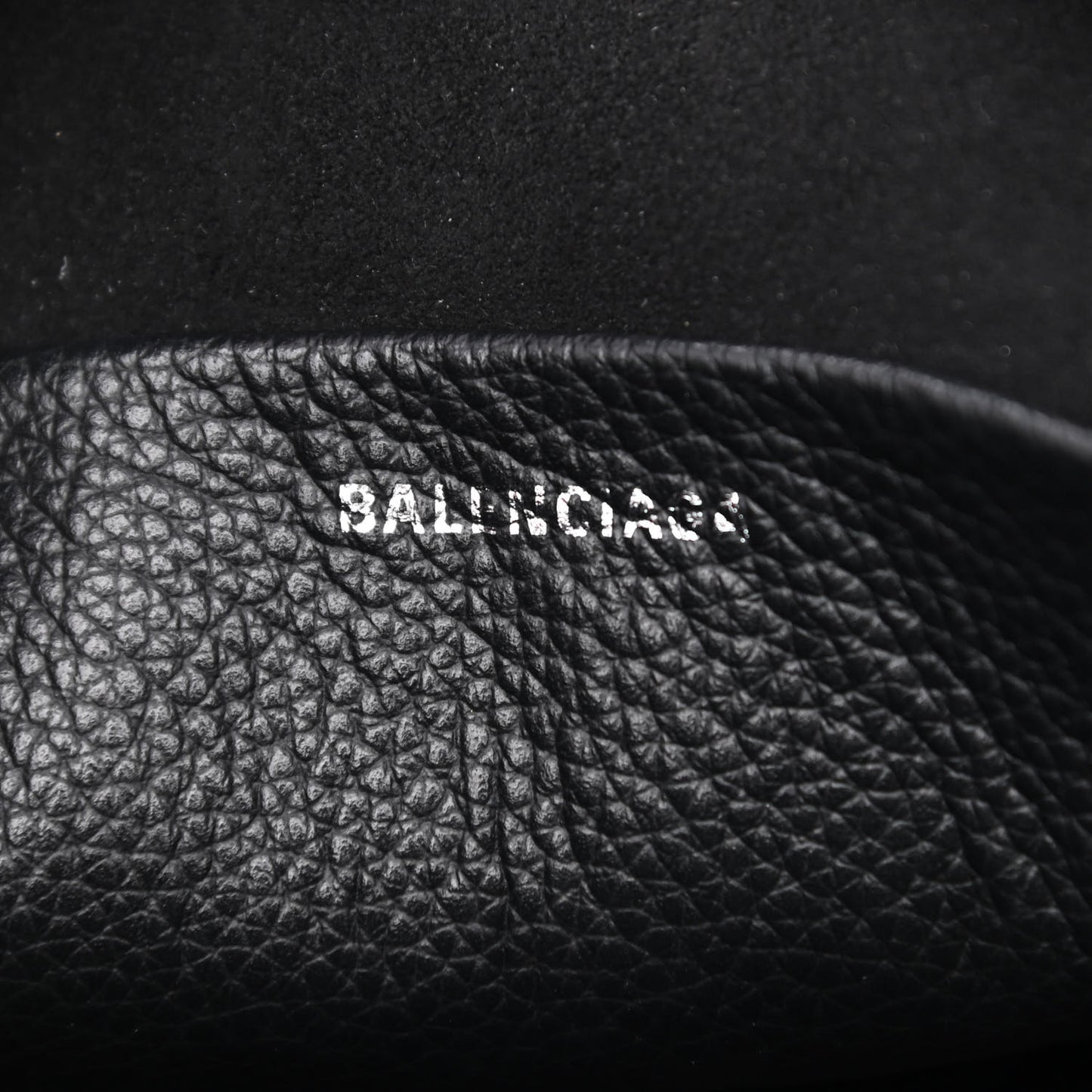 Calfskin Logo M Everyday Camera Bag Black