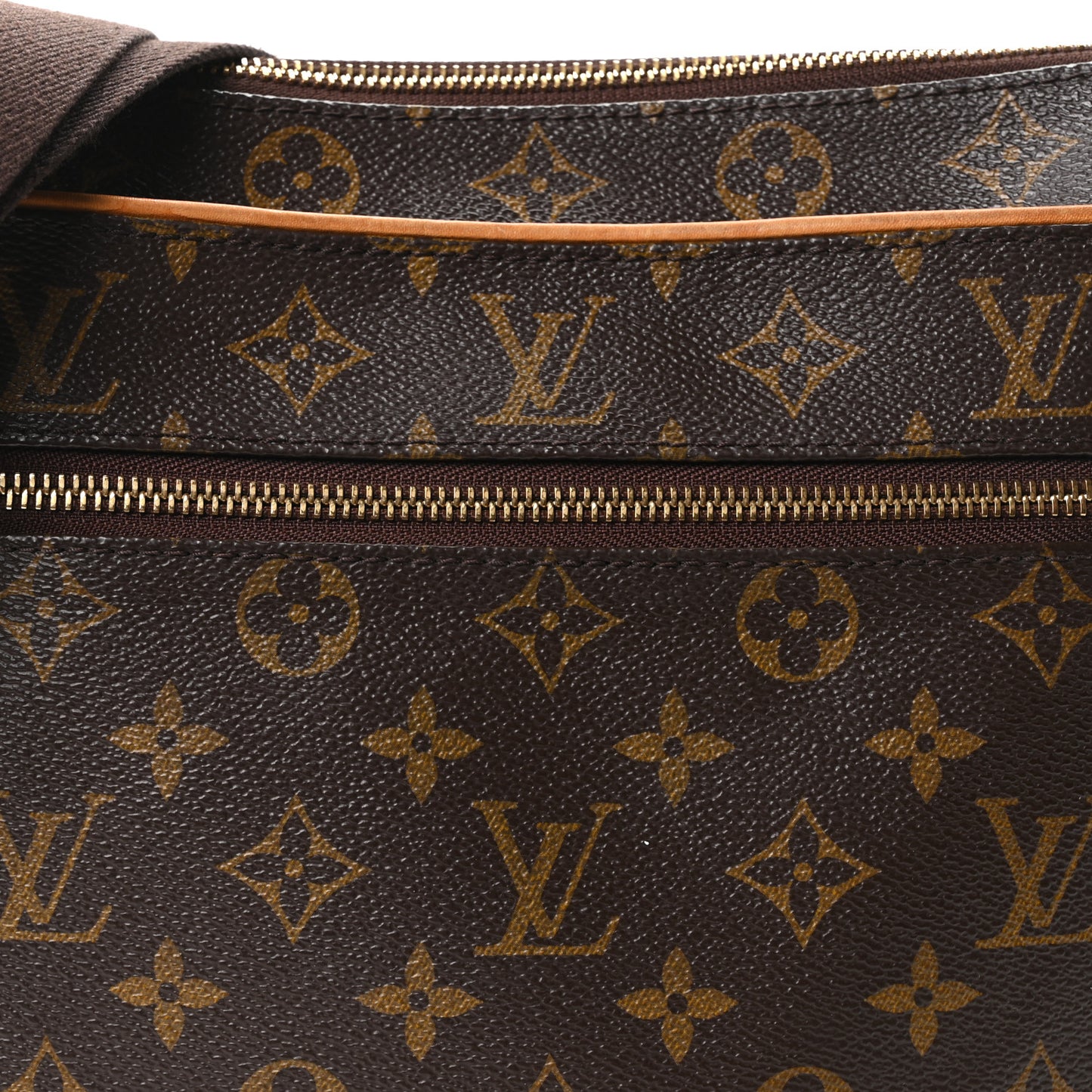 Monogram Pochette Valmy
