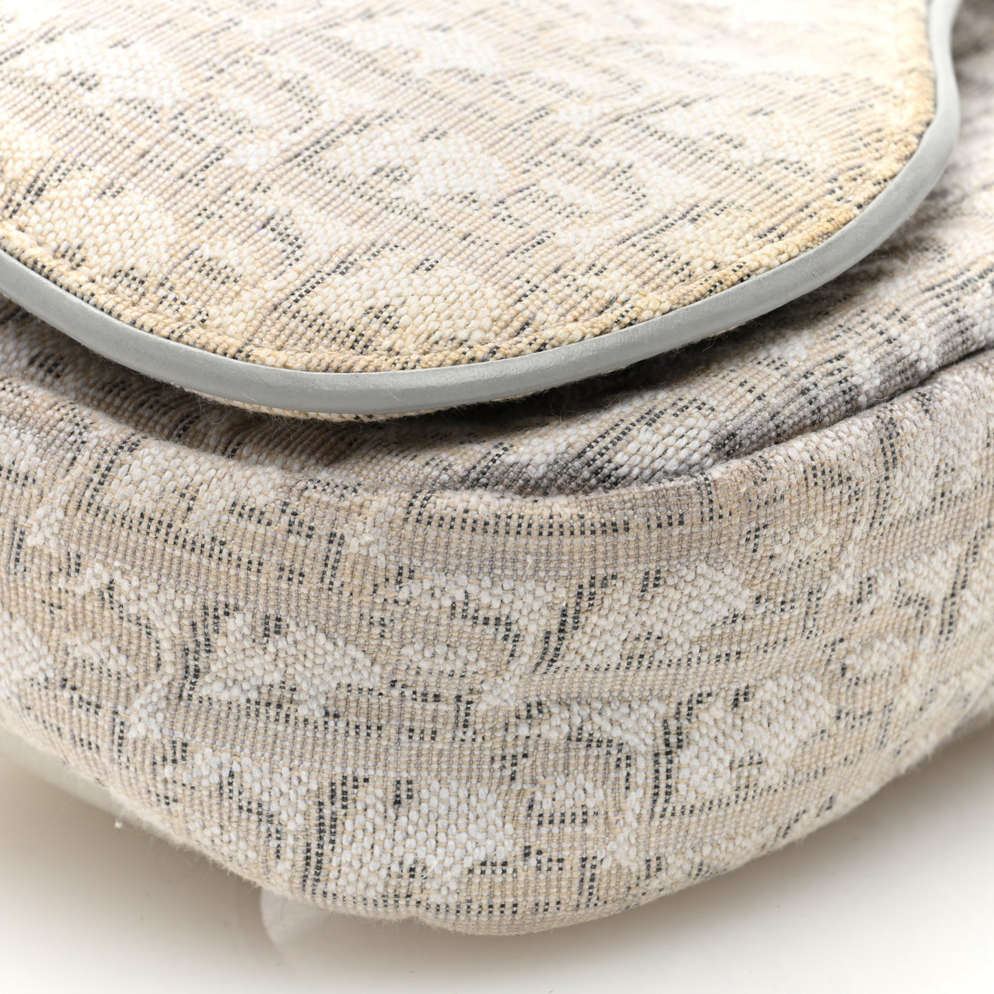 Oblique World Tour Saddle Belt Bag Grey