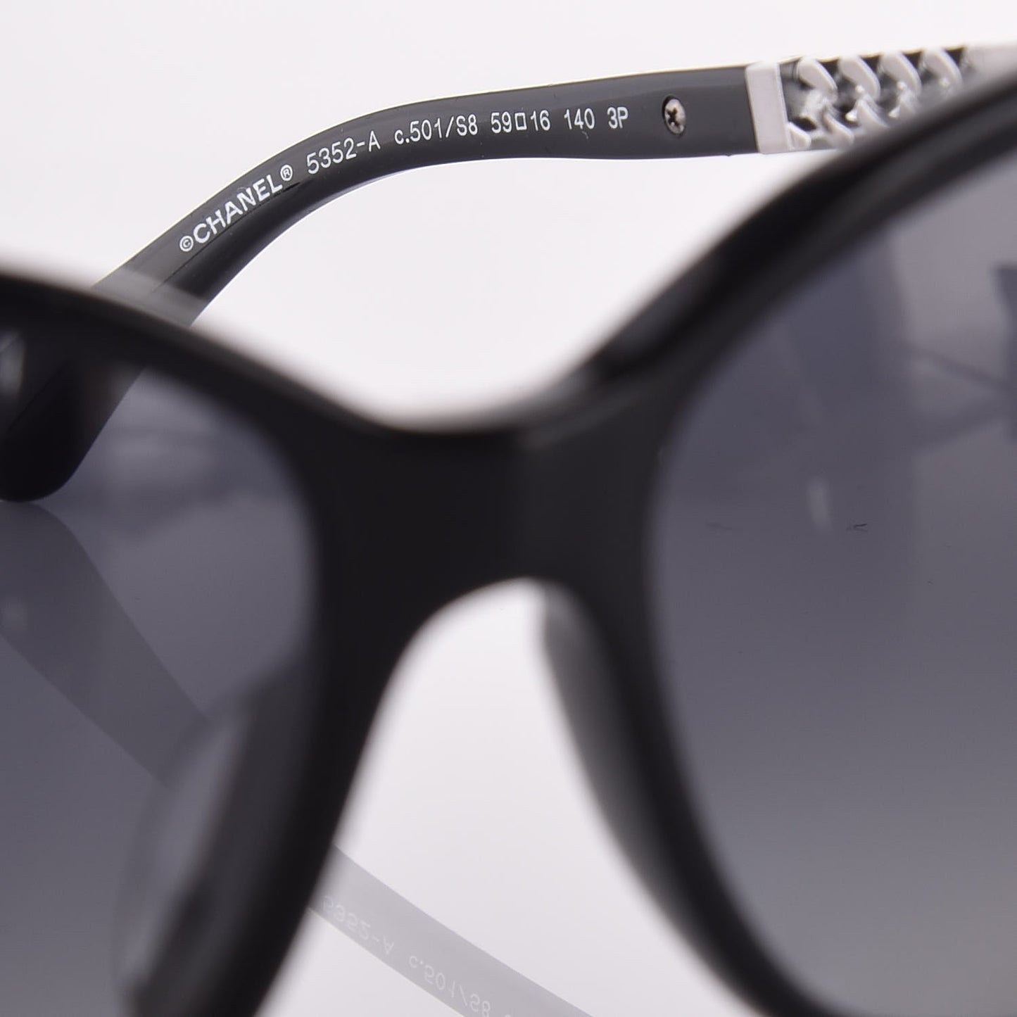 Chain Polarized Sunglasses 5352-A Black