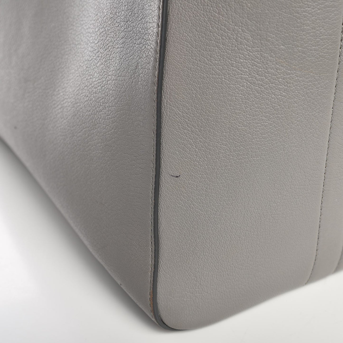 Sugar Goatskin Medium Antigona Pearl Grey