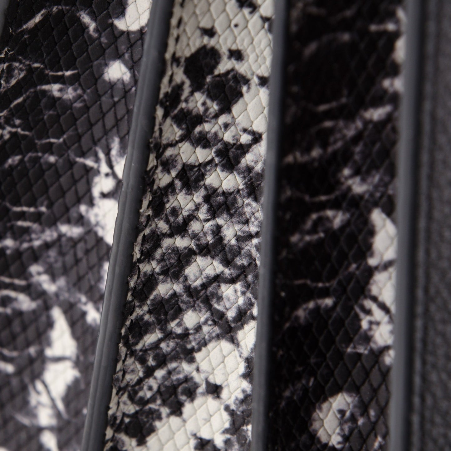 Grained Calfskin Embossed Python Small Sac De Jour Black