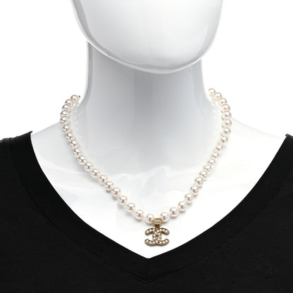 Chanel Pearl Crystal CC Short Necklace Gold 2 of 5
