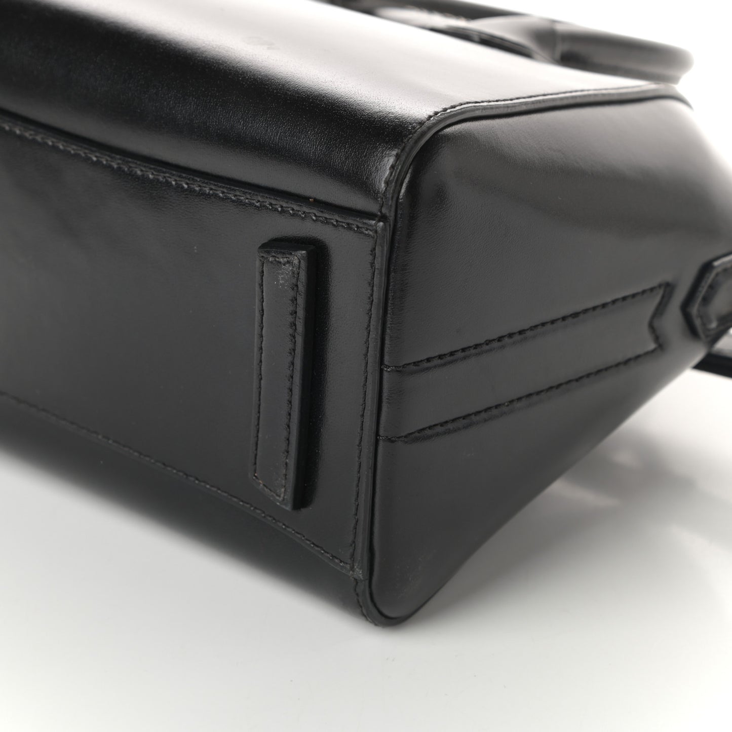 Shiny Lord Calfskin Mini Antigona Black