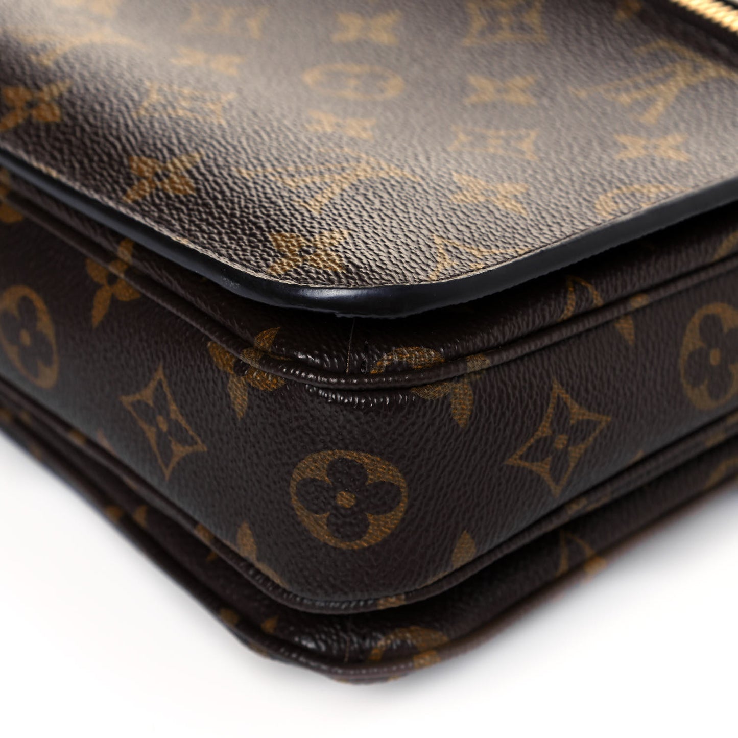 Monogram Pochette Metis