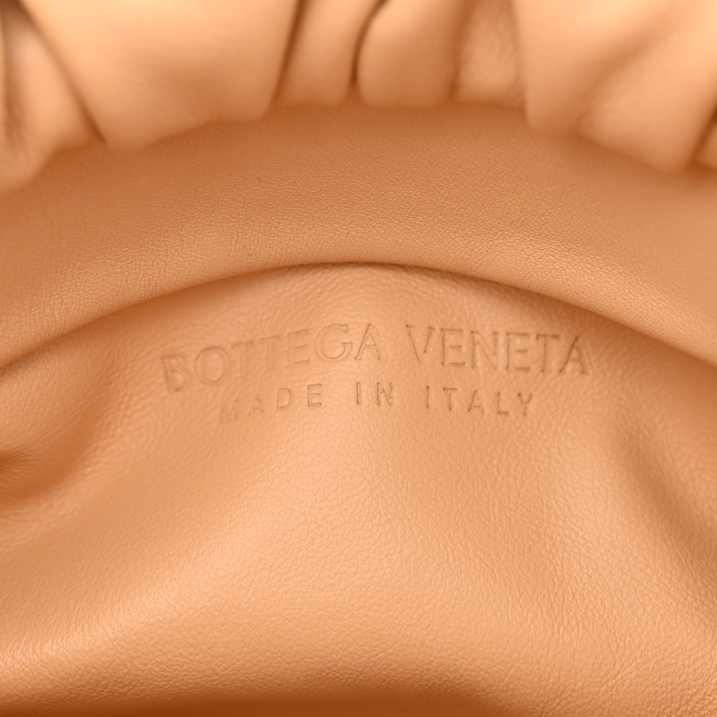 Calfskin The Pouch Chain Almond