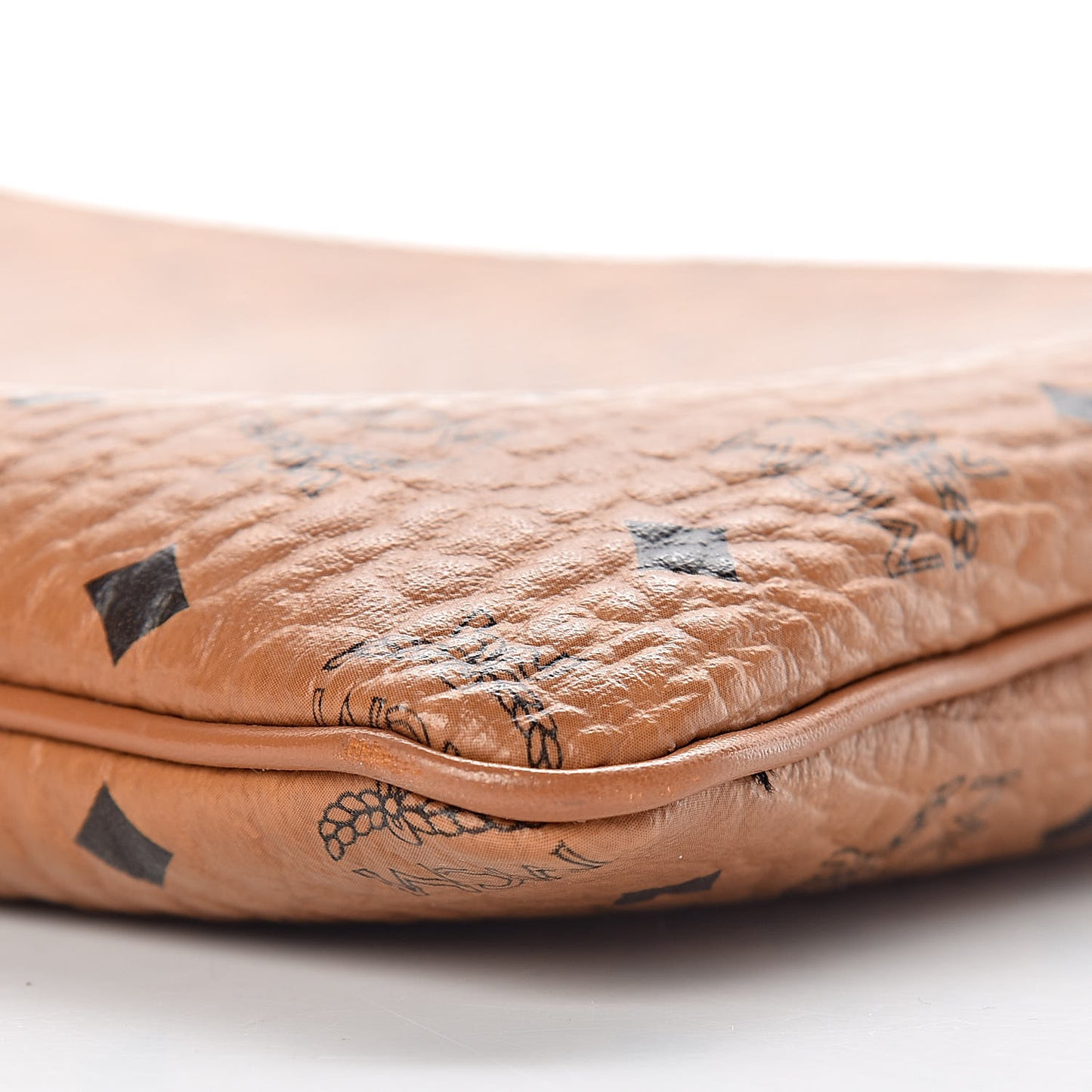 Visetos Medium Crossbody Pouch Cognac