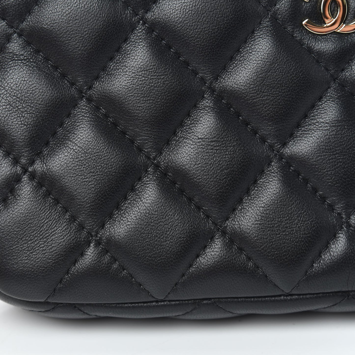 Lambskin Quilted Small Clutch With Chain Black