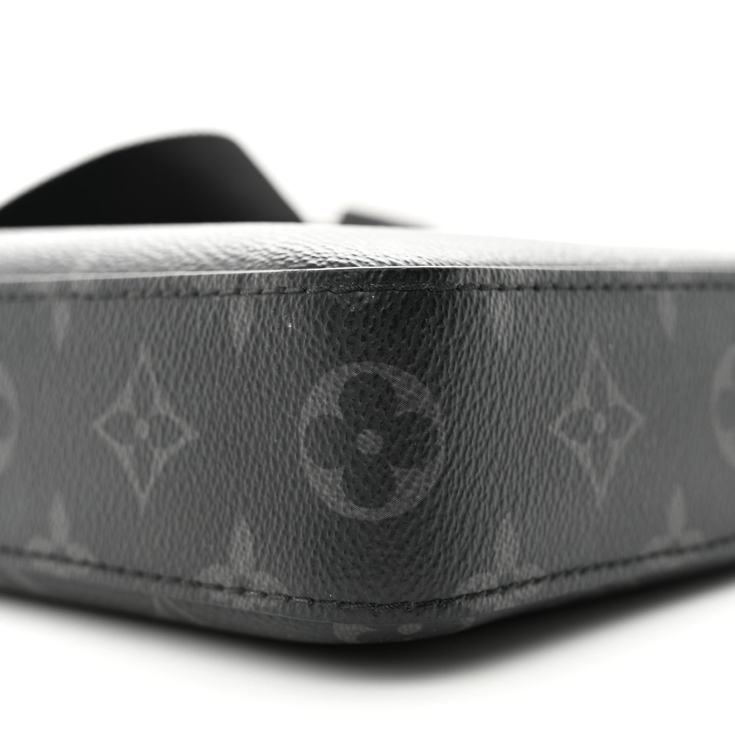 Reverse Monogram Eclipse Trio Messenger
