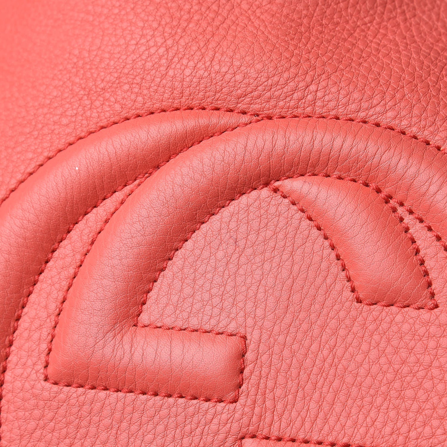 Gucci Pebbled Calfskin Medium Soho Chain Shoulder Bag Begonia Pink 13 of 23